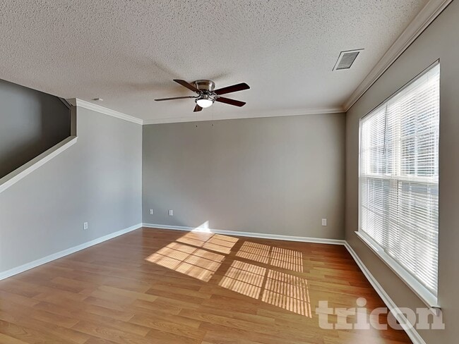 Photo - 124 Grayland Rd