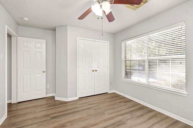 Photo - 32126 Annice Ln