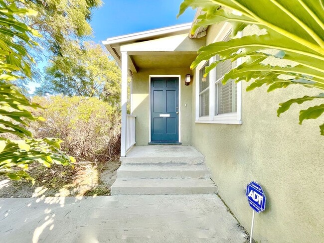 Photo - 11914 Ocean Park Blvd Unidad 1