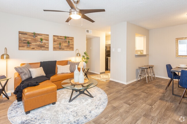 1BR 1BA - 630 SF