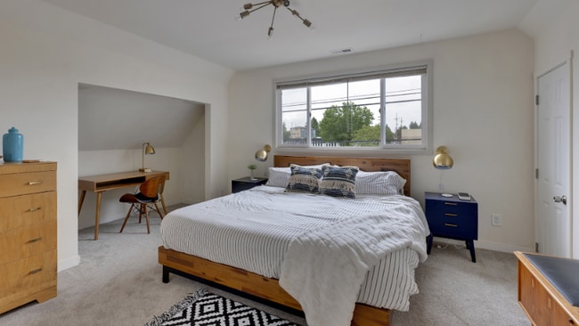 Photo - 5506 NE Hoyt St