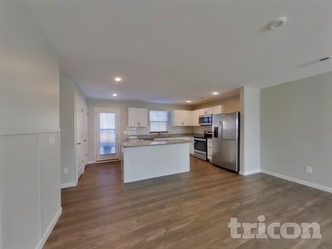 Photo - 1034 Cone Blvd