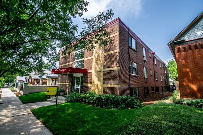 Stratford Apartments