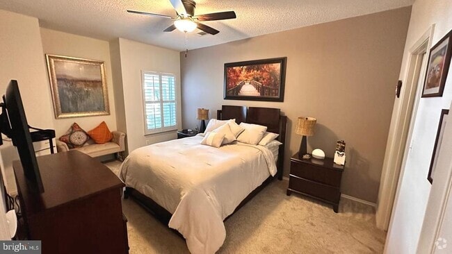 Building Photo - 4417 Fair Stone Dr Unit 102 Rental