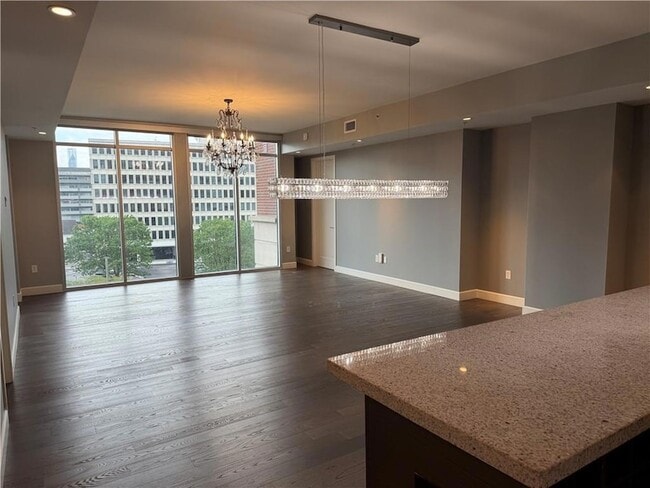 Photo - 1820 Peachtree St NW Unit 402
