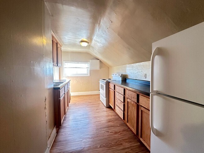 Photo - 214 N 10th St Unit = #2