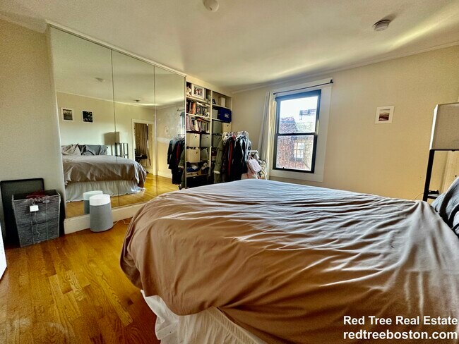 Photo - 34 Gloucester St