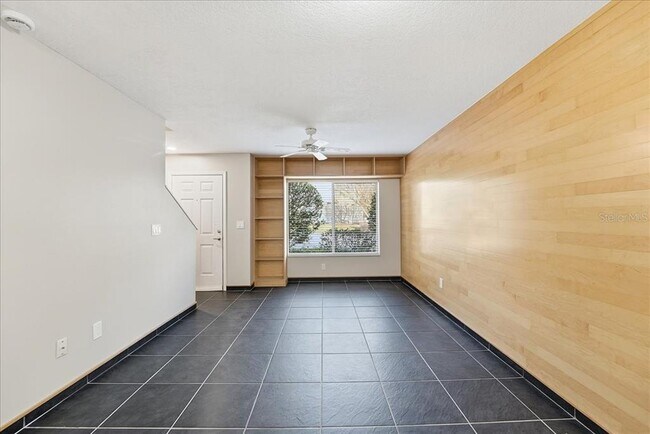 Photo - 295 Sandlewood Trail