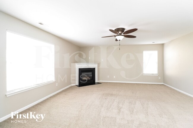 Photo - 333 Ashton Bluff Cir