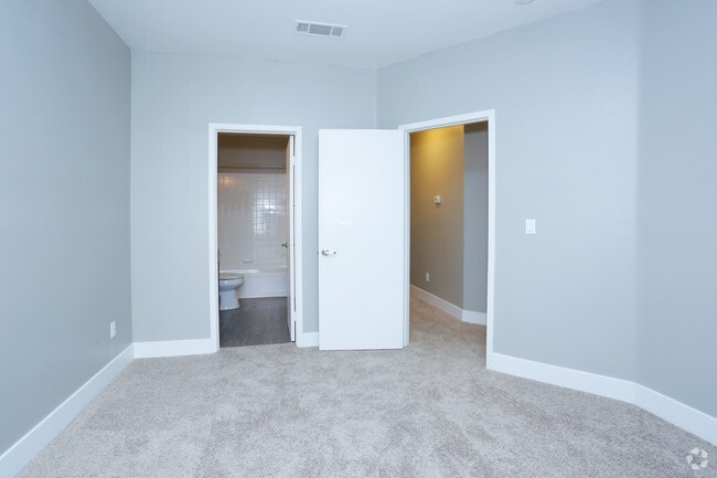 2BR, 2BA - 1146 SF Bedroom