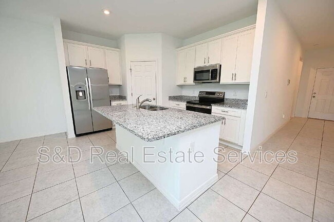 Photo - 685 Crown Rose Dr