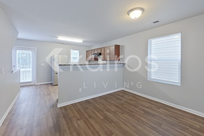 Photo - 132 Tybo Dr