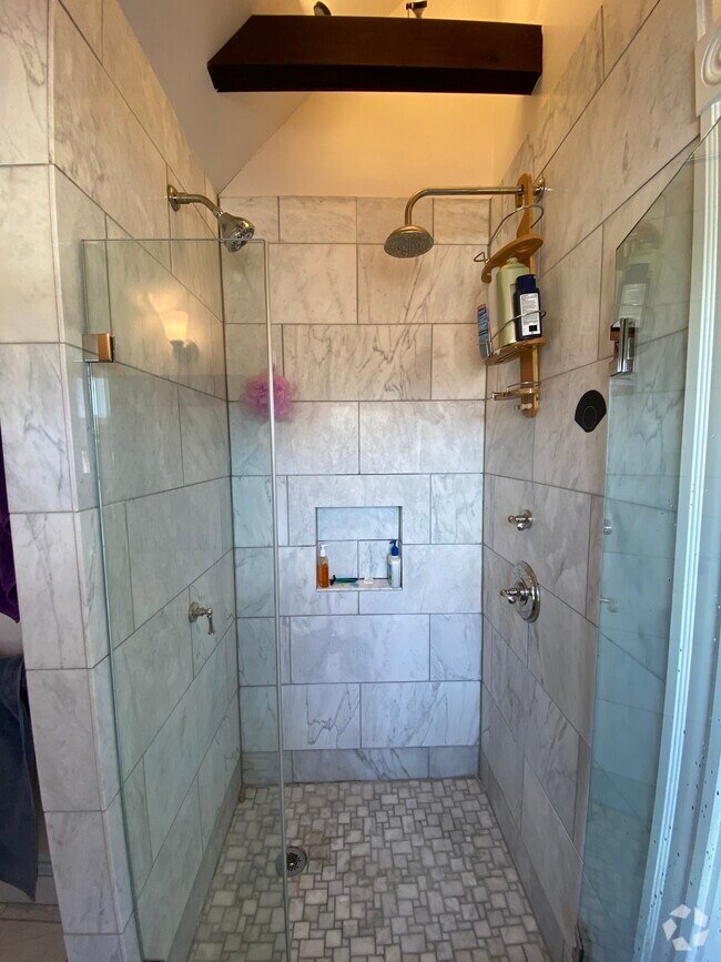 Building Photo - 375 Highland Ave Unit 381 highland ave Rental
