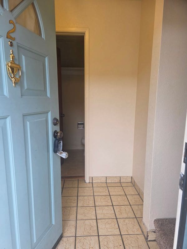 Photo - 420 Dela Vina Ave