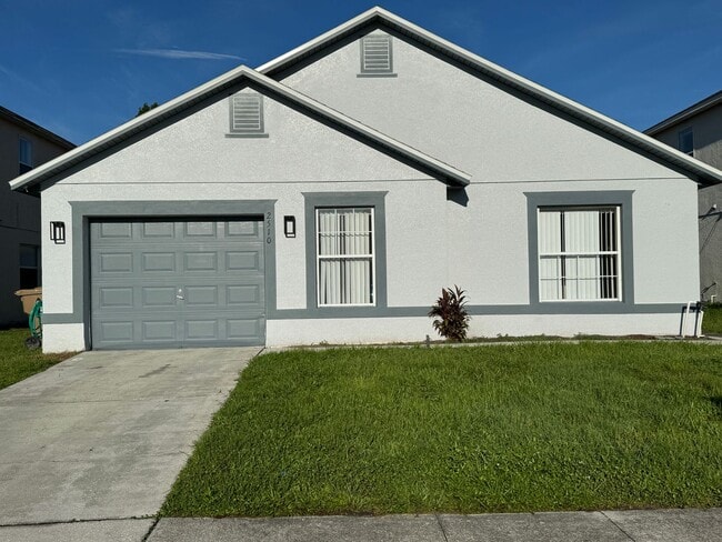 Building Photo - 2510 Hamlet Ln