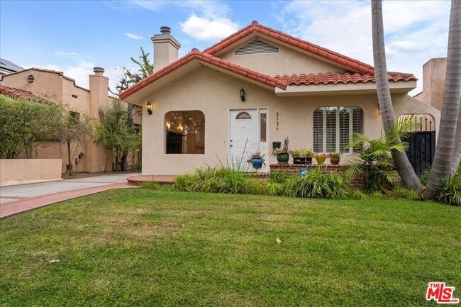 Photo - 2126 Selby Ave Casa
