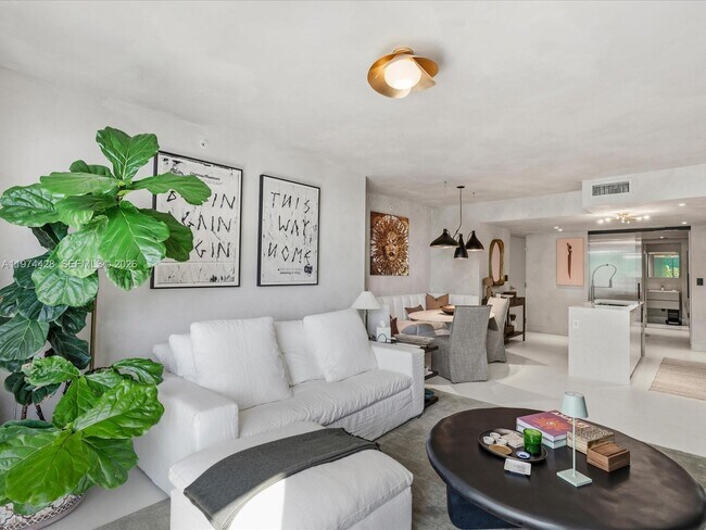 Photo - 9521 E Bay Harbor Dr Unit 705