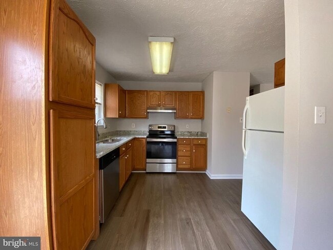 Photo - 4786 Calvert Dr