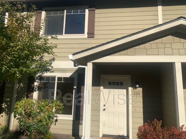 Building Photo - 205 Classick Dr
