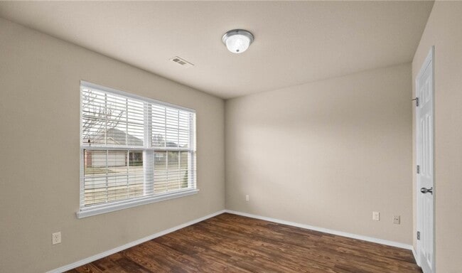 Photo - 630 Saddlehorn Dr