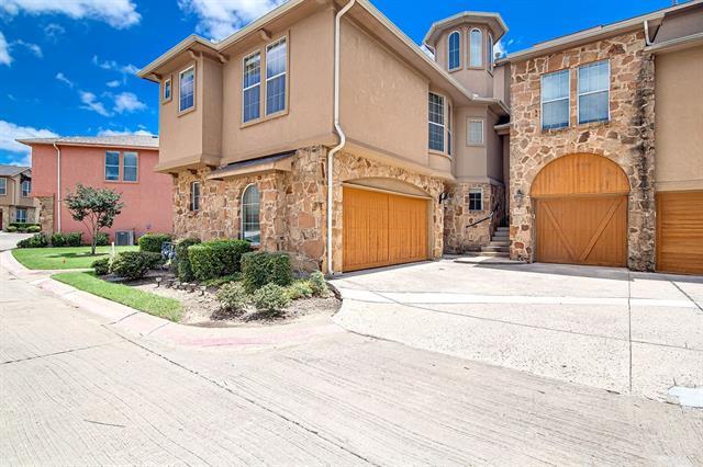 2635 Villa Di Lago Dr