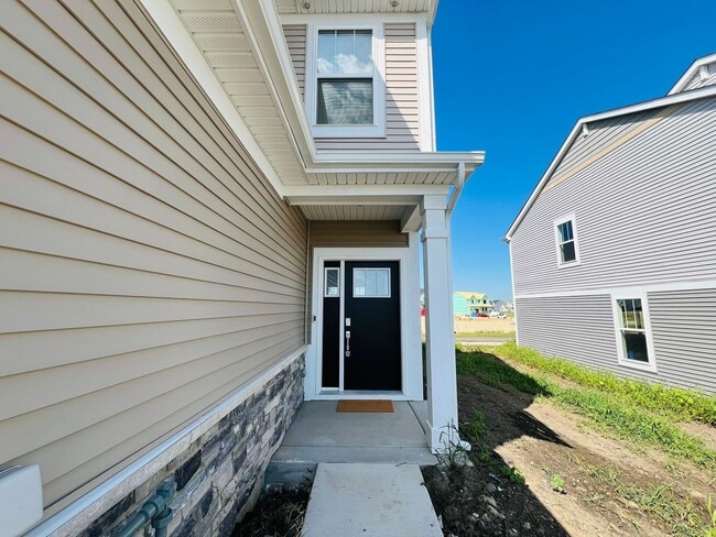 Photo - 128 Henderson St