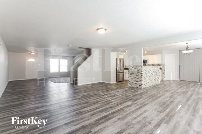 Photo - 837 Colonial Wy