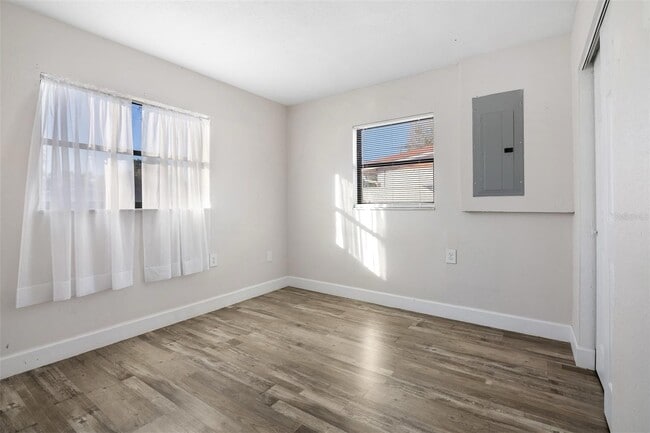 Photo - 147 Melanie Ln