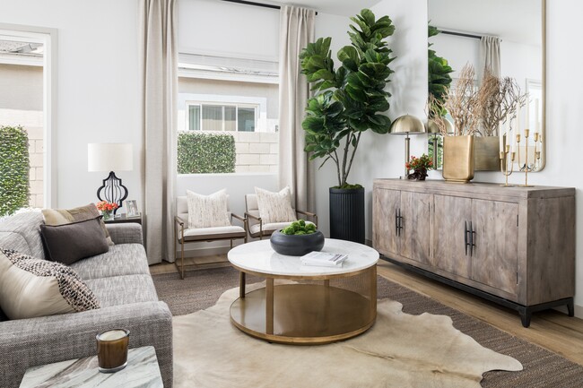 Photo - Bungalows on Combs