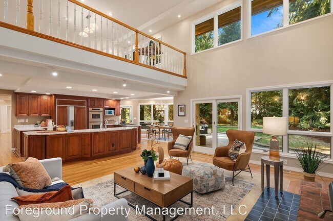 Photo - 4 br, 3.5 bath House - 16040 NE 6th St