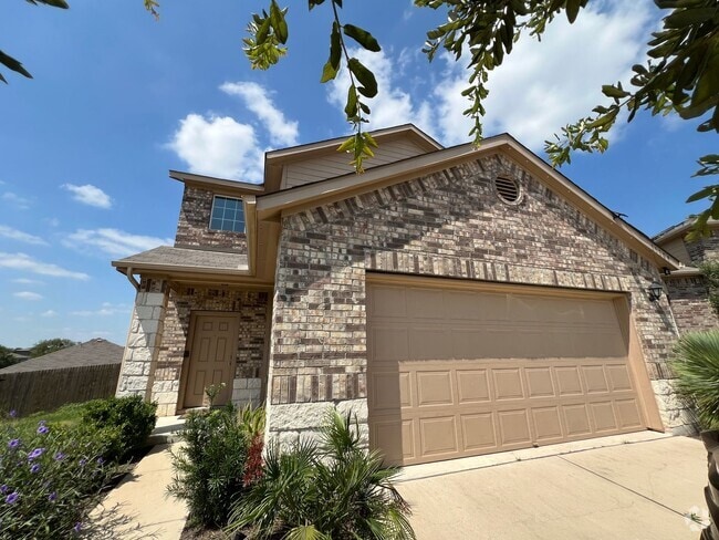 Building Photo - Perfect 3/2.5 - Tall Ceilings and in Immac... Rental