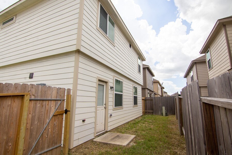 Photo - 18602 Frazers Ravine Ln
