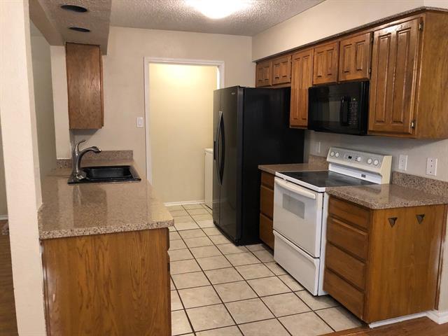 Photo - 2832 Shady Brook Dr