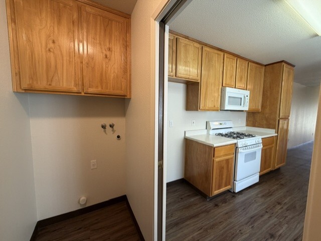 Photo - 1332 Glenbrook Way