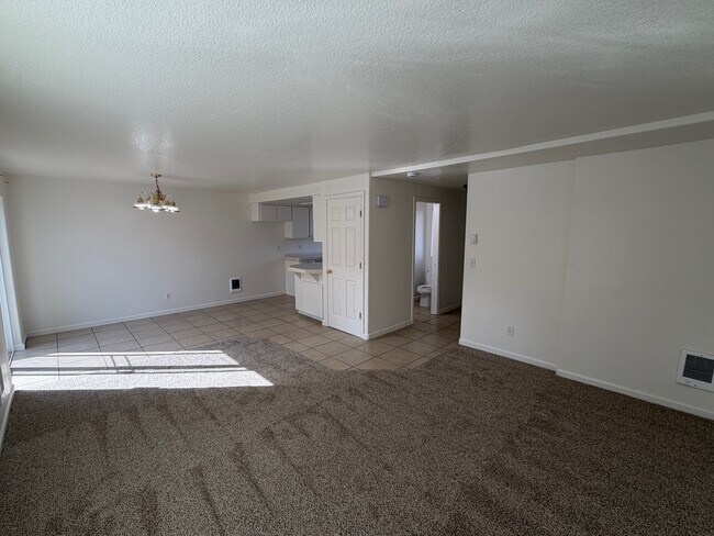 Photo - 4338 Ward Pl NE