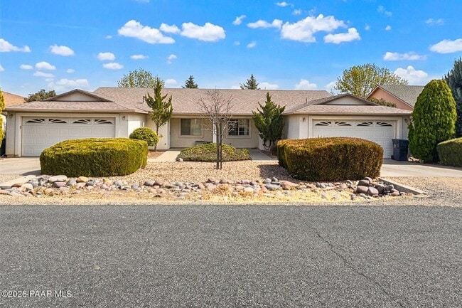 Building Photo - 6243 N Buckboard Dr Unit B