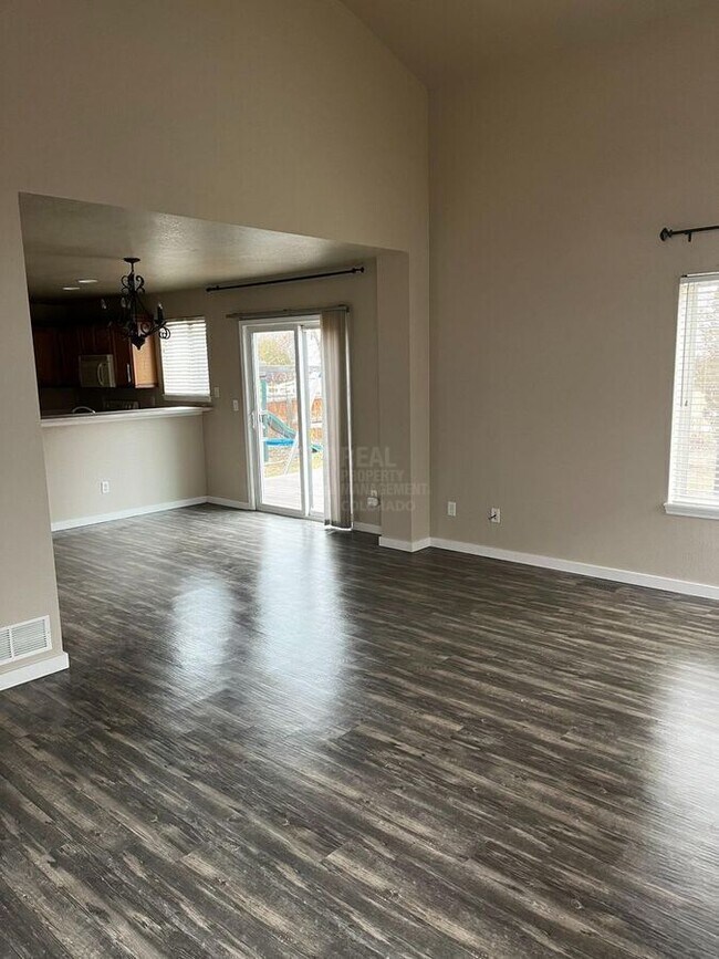 Photo - 2220 Merlot Ct