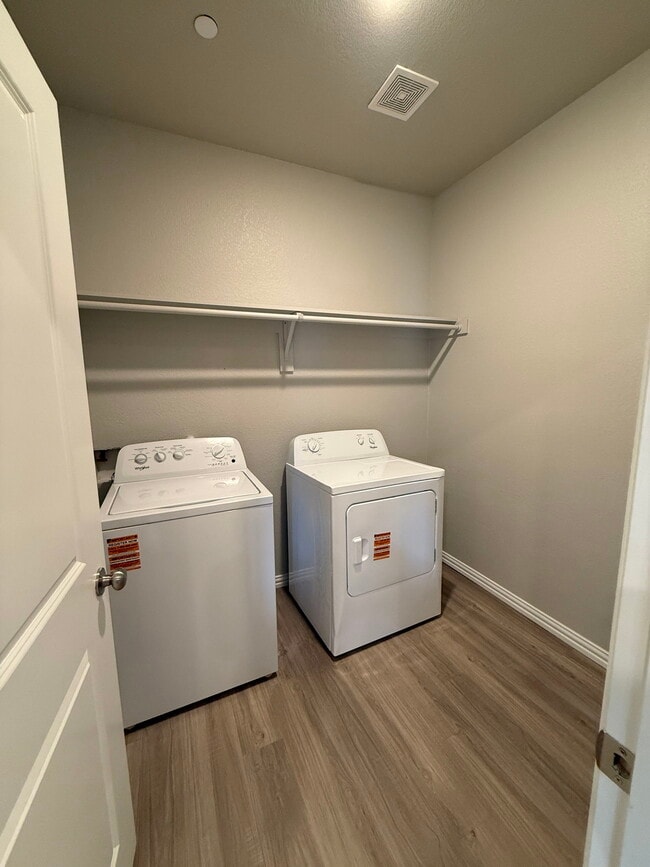 Photo - Willow Crossing East, Willow Park, TX 76008 - 3 BR 3 BA townhouse