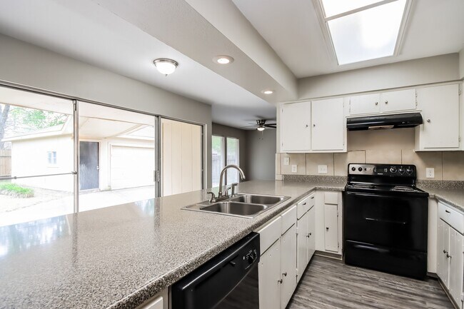 Photo - 7206 Foxmar Ln