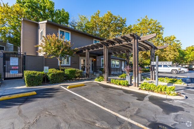 Leasing Office