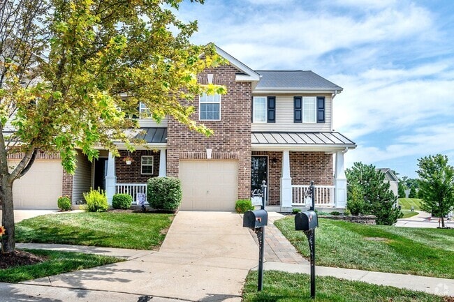 Building Photo - Gorgeous Updated 3 Bed 3 Bath Home Garage