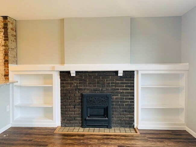 1124-1126 Parsons Ave
