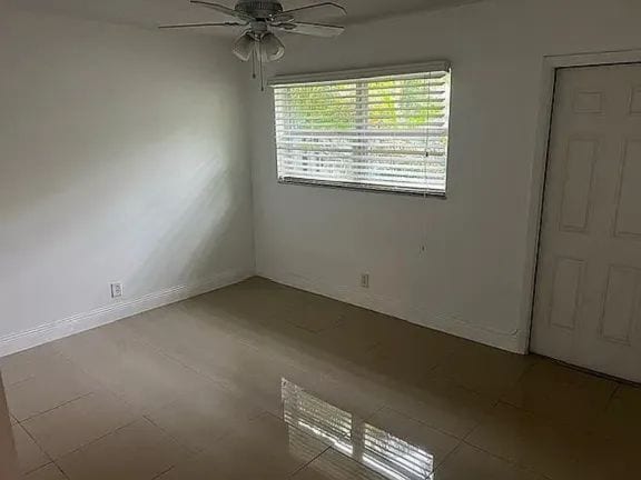 Photo - 1549 NE 26th Dr