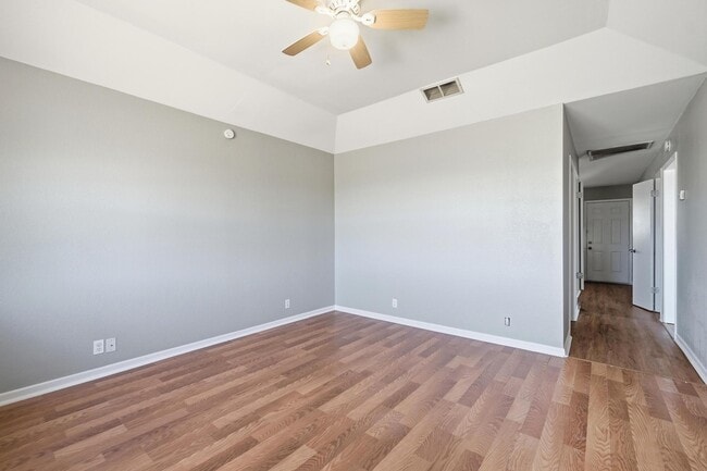 Photo - 2333 N Danville Dr