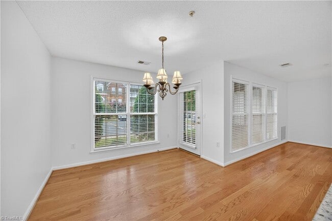 Photo - 2221 Delaney Dr Unit 114