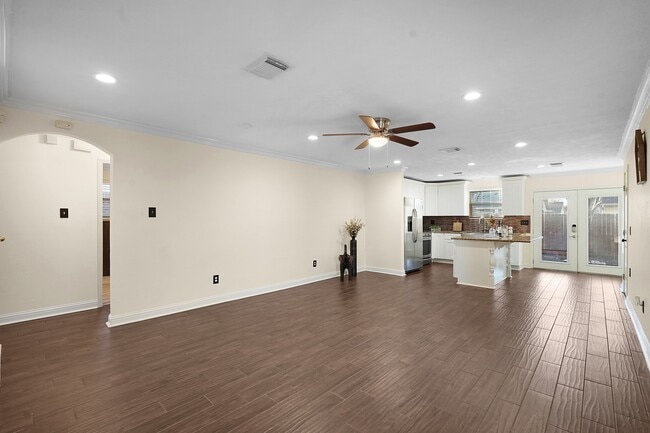 11611 Burlwood Dr