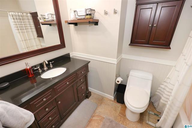 Photo - 1620 Mountain Oak Dr