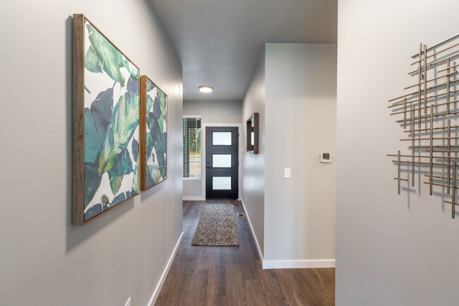 Photo - Fully Furnished New 5 Bed, 3 Bath Modern H...