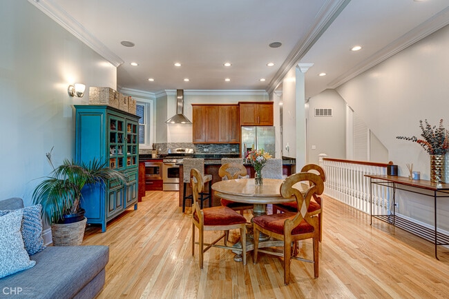 Photo - 2116 W Potomac Ave Unit 1