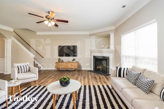 Photo - 1428 Paulonia Way